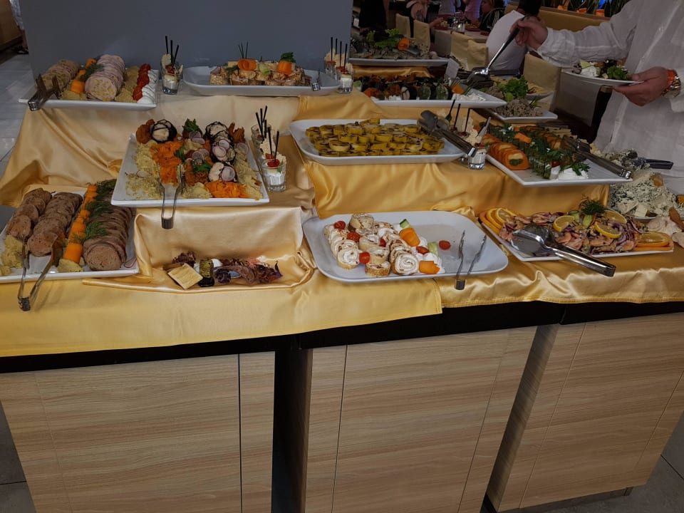 Büffet HVD Viva Club Hotel
