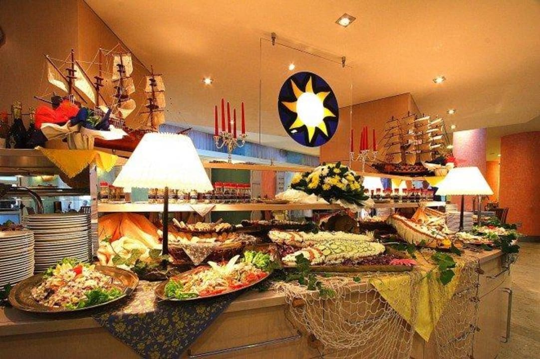 Restaurant Buffet International Beach Hotel