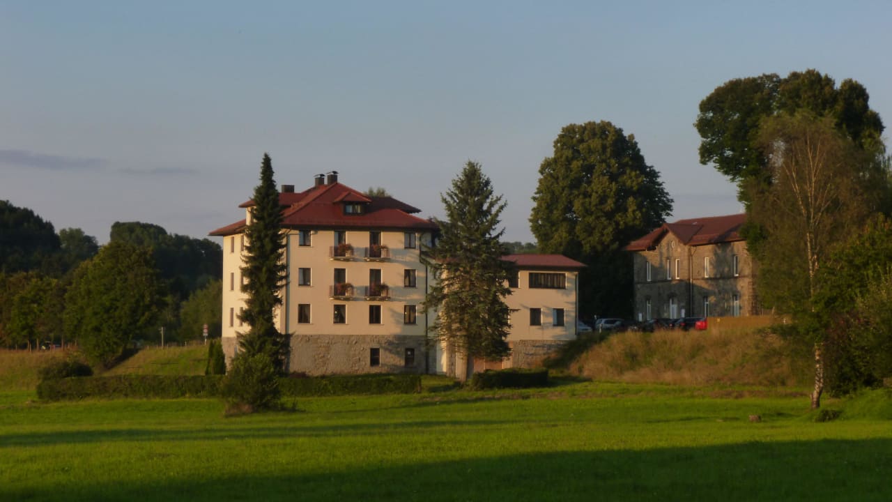Blick von Süden Hotel Landgasthof Hacker