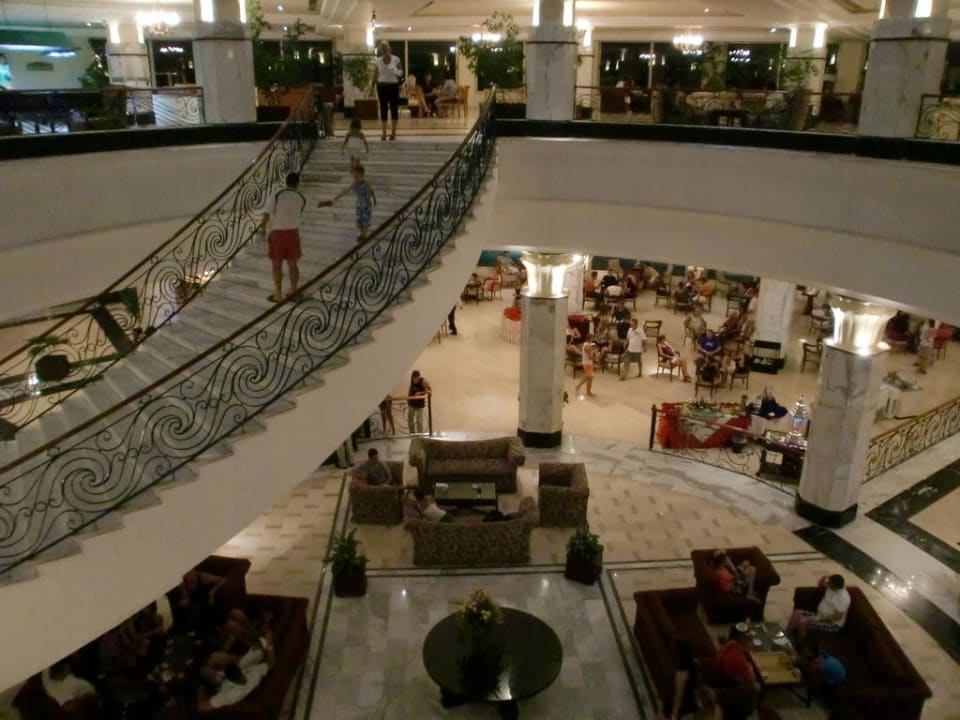 Lobby mit Treppe von oben Xanadu Club Makady Bay