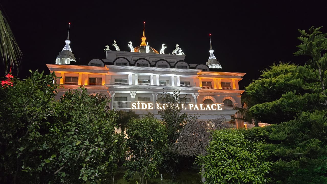 Hoteleigene abends  Side Royal Palace Hotel & Spa