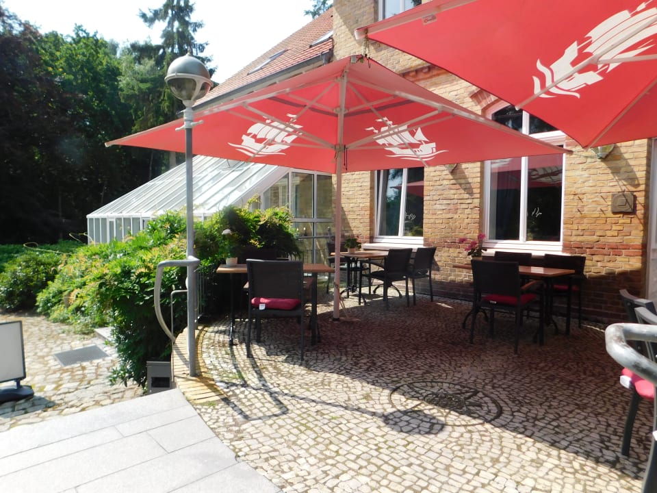 Gastro Hotel Schlösschen Sundische Wiese