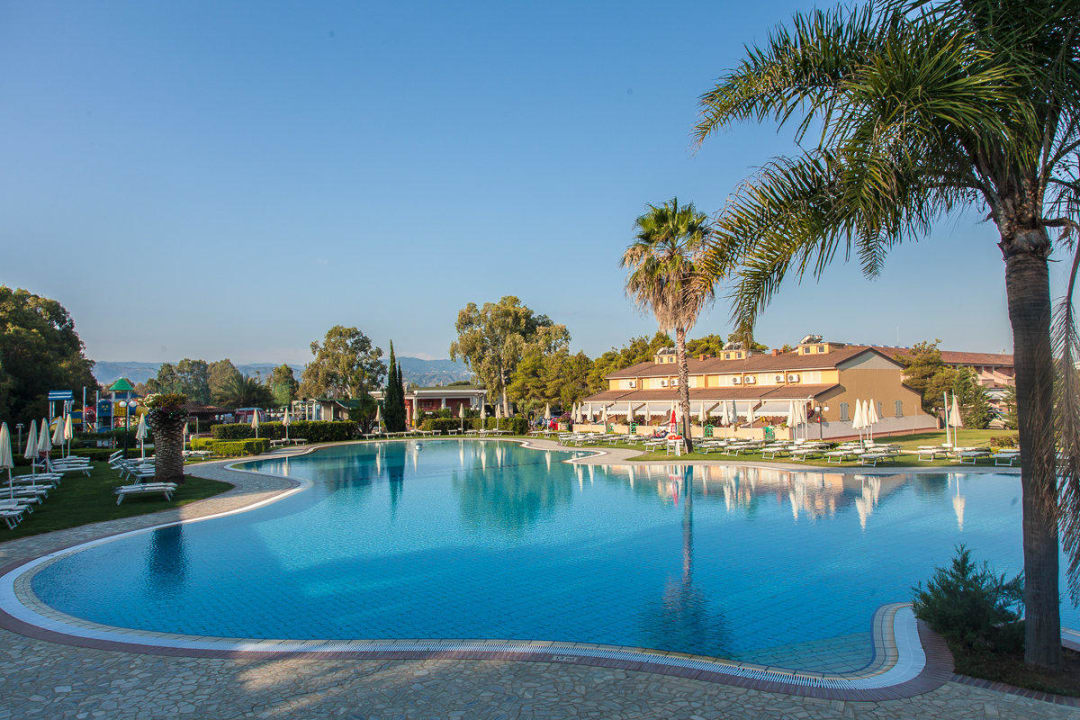Piscina Hotel Salice Club Resort