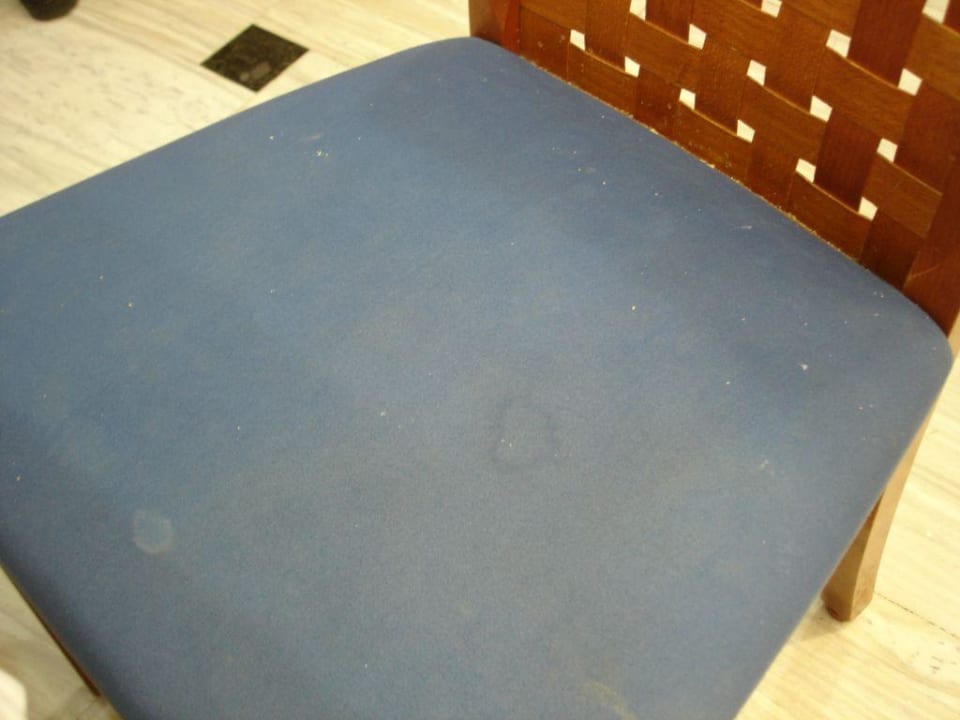 wer will sich da setzen? Pomegranate Wellness Spa Hotel