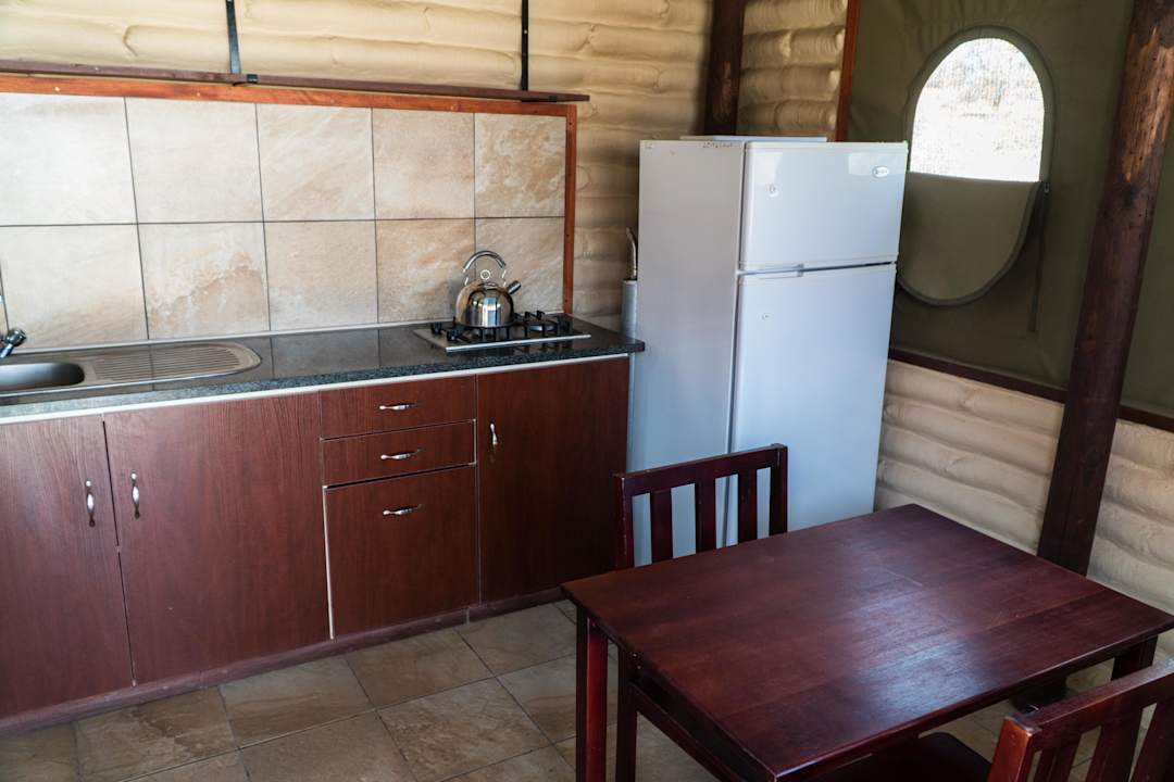 Zimmer Kalahari Tented Camp