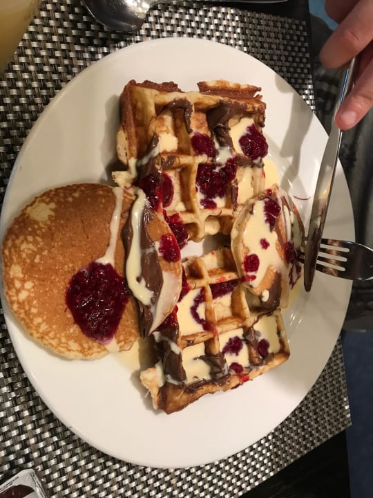 Gastro Crowne Plaza Hotel Yas Island