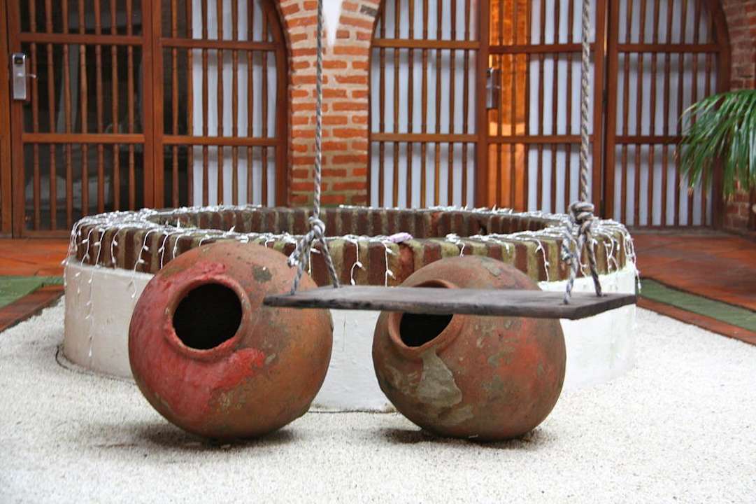 Nett gestalteter Innenhof Hotel Minotel Bantu & Lifestyle