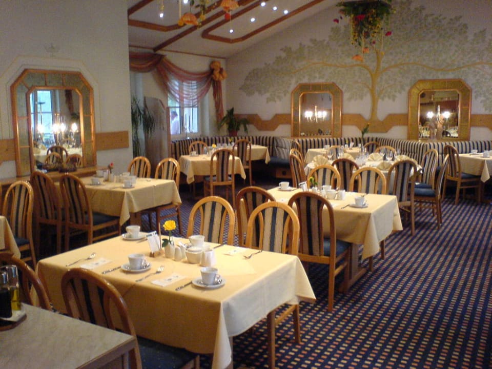 Frühstücksbereich Hotel Linderhof