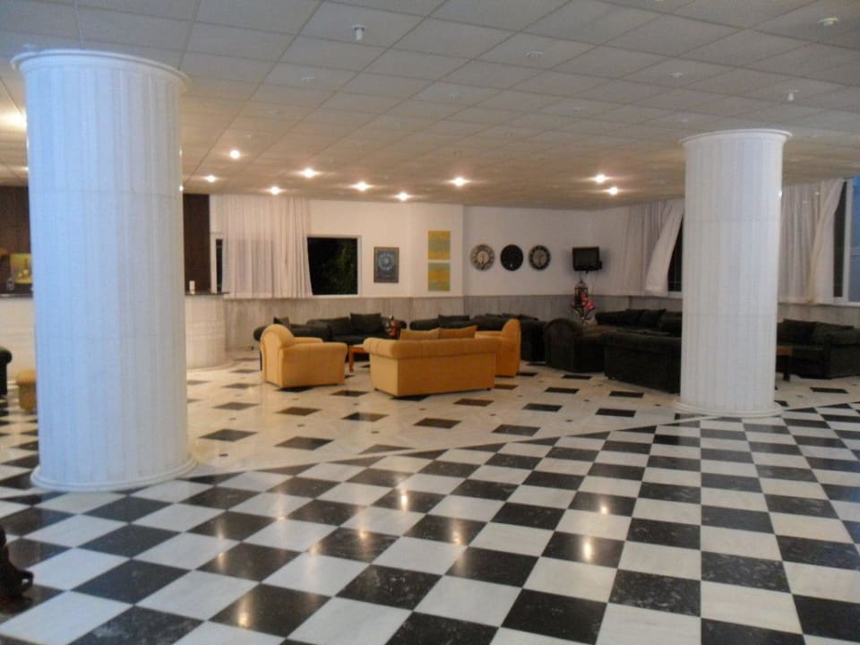 Rezeptionsbereich Hotel Klelia