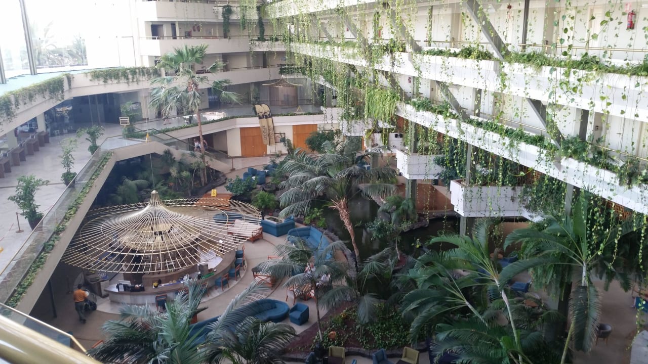 Bar mit sich drehender Scheibe Hotel Grand Teguise Playa