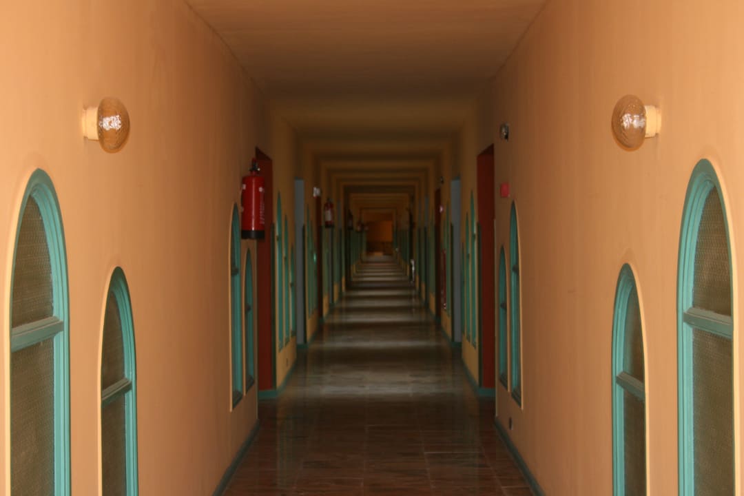 Gang zu den Zimmern Arabia Azur Resort