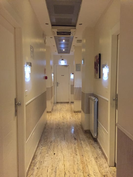 Lobby Hotel Scott House