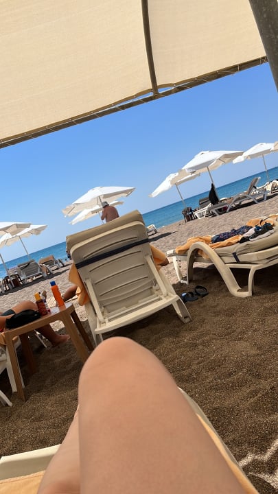 Strand Hotel Miracle Resort