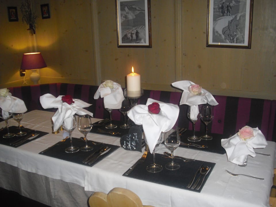 Tischdeko zum Geburtstag Alpine Resort Sportalm
