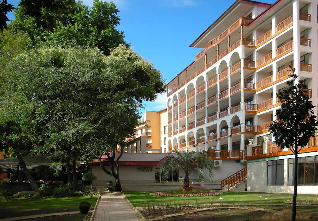 Facade Hotel Estreya Residence