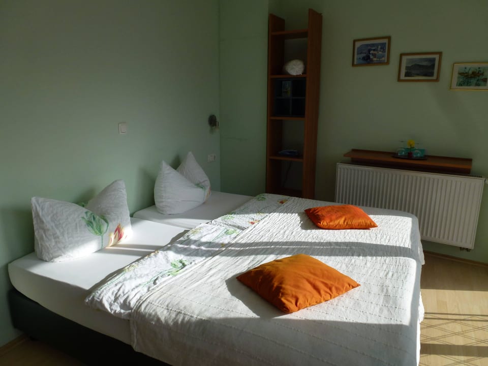 Unser schönes Zimmer Gästehaus Weingut Rößler