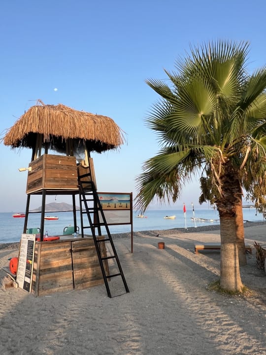 Strand Jiva Beach Resort