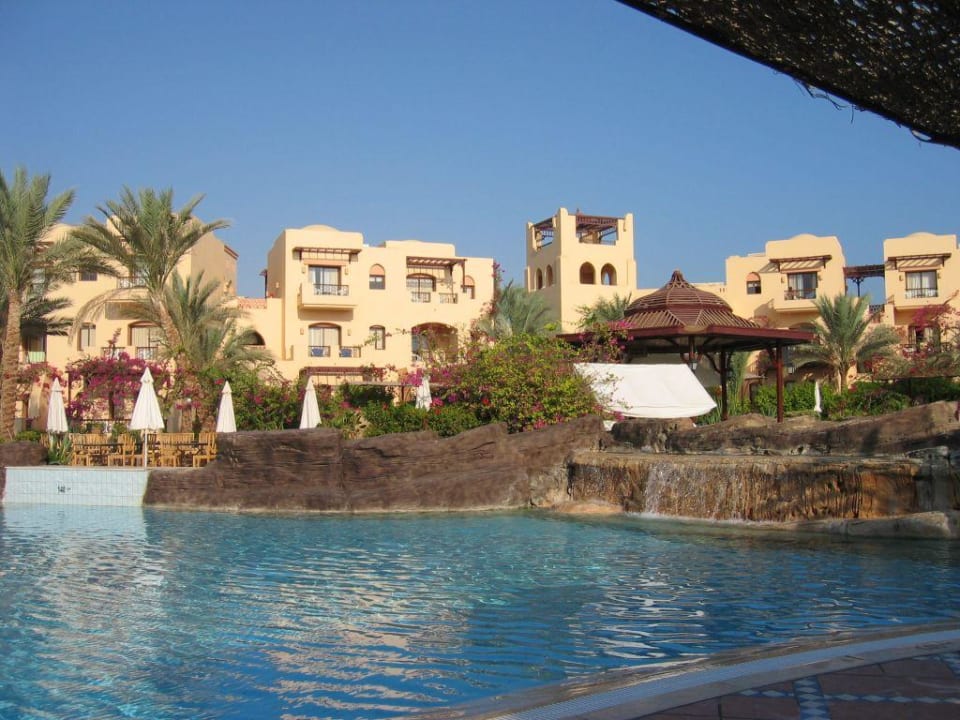 Pool & Poolbar Steigenberger Coraya Beach - Adults only