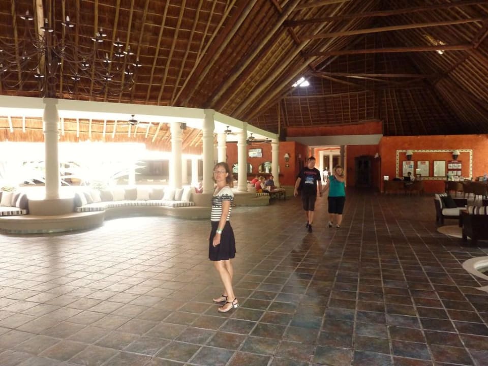 Blick auf die Lobby-Bar Catalonia Playa Maroma