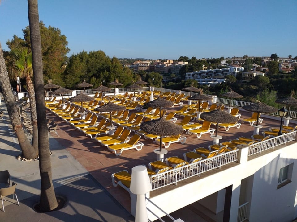 Ausblick Flipflop Cala Mandia