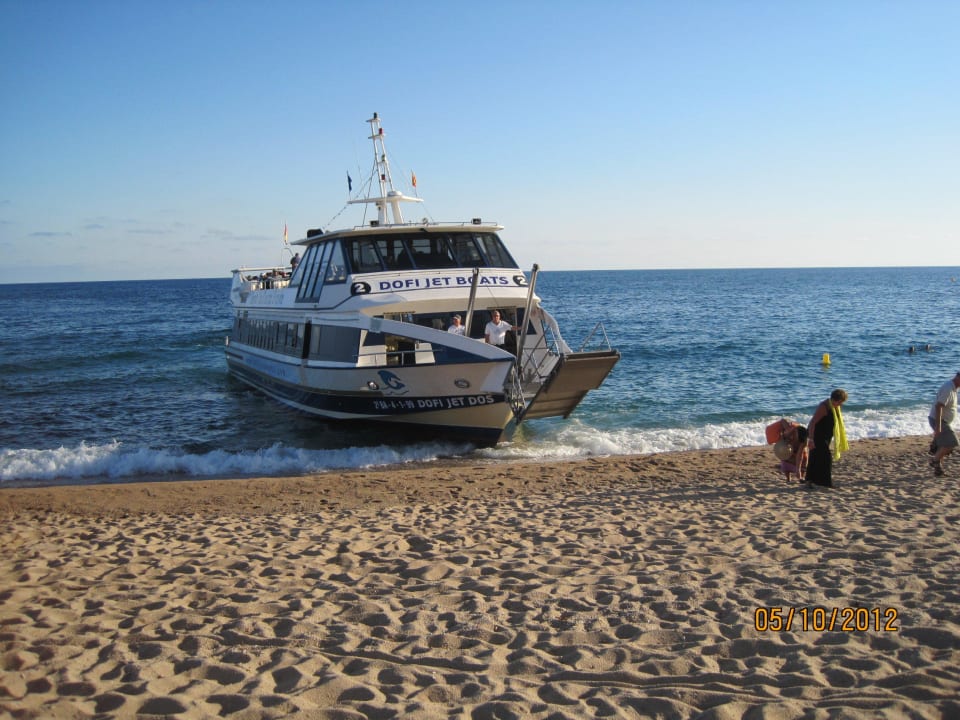 Hier kann das Schiff bis ans Ufer kommen  AQUA Hotel Promenade & Spa