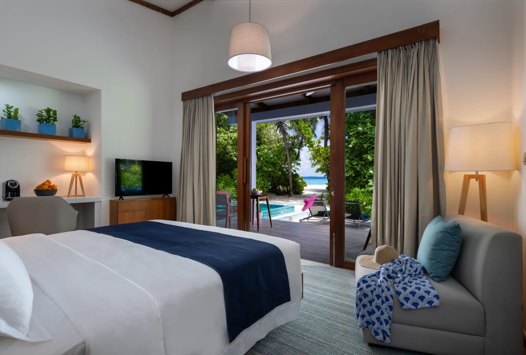 Zimmer Ifuru Island Resort Maldives