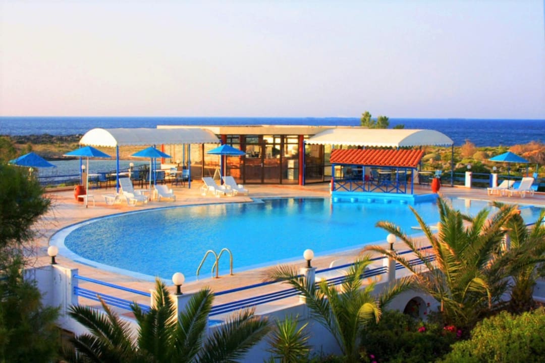 Pool Zorbas Beach Village Hotel