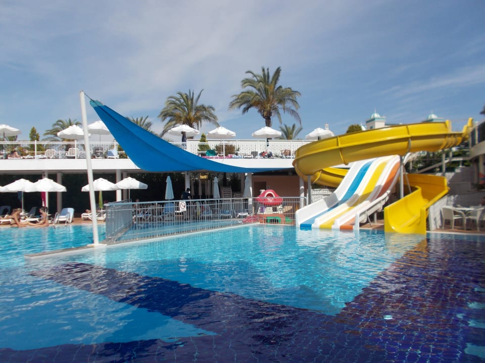 Rutsche Dream World Resort & Spa