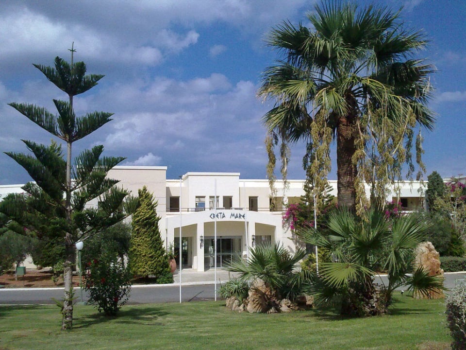 Eingang Iberostar Selection Creta Marine