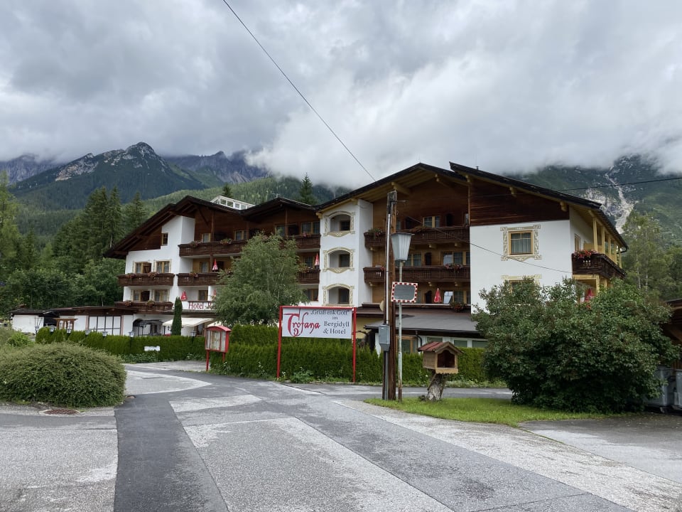 Außenansicht Bergidyll & Hotel Trofana