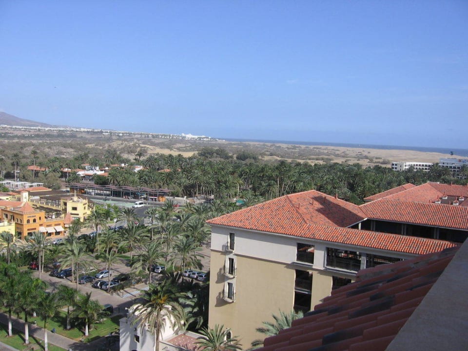 Blick vom Turm nach Playa de Ingles Lopesan Costa Meloneras, Resort & Spa