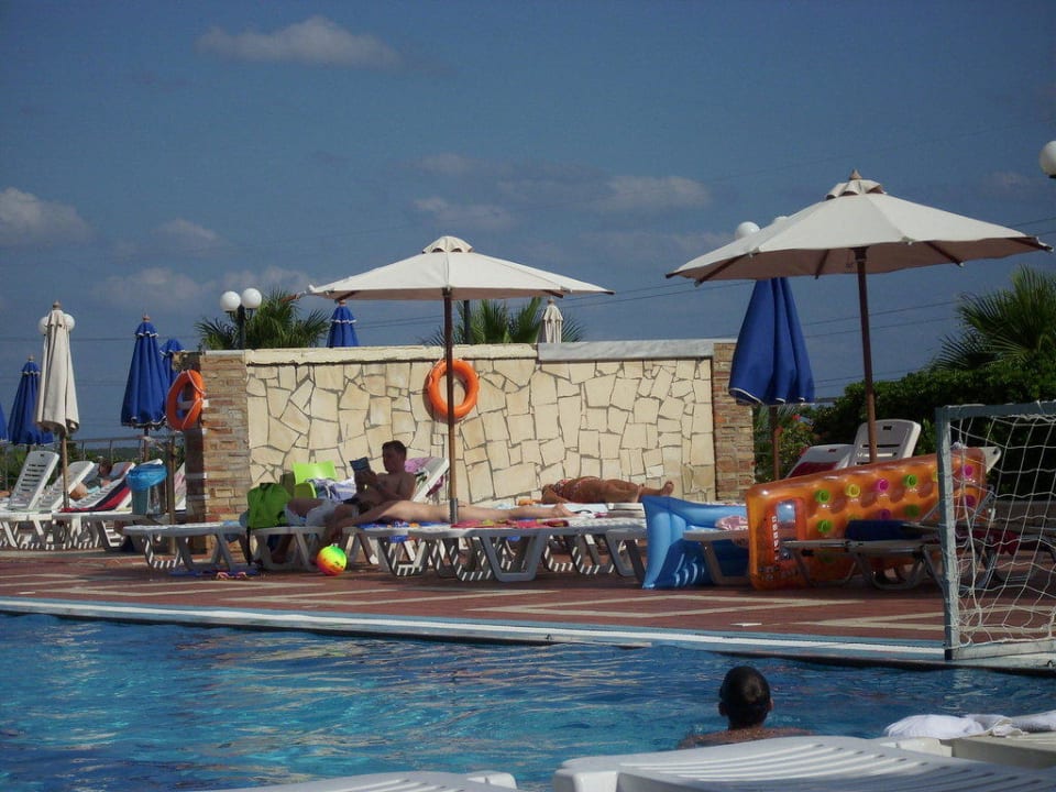 Teil des Olympiapools Royal & Imperial Belvedere Resort