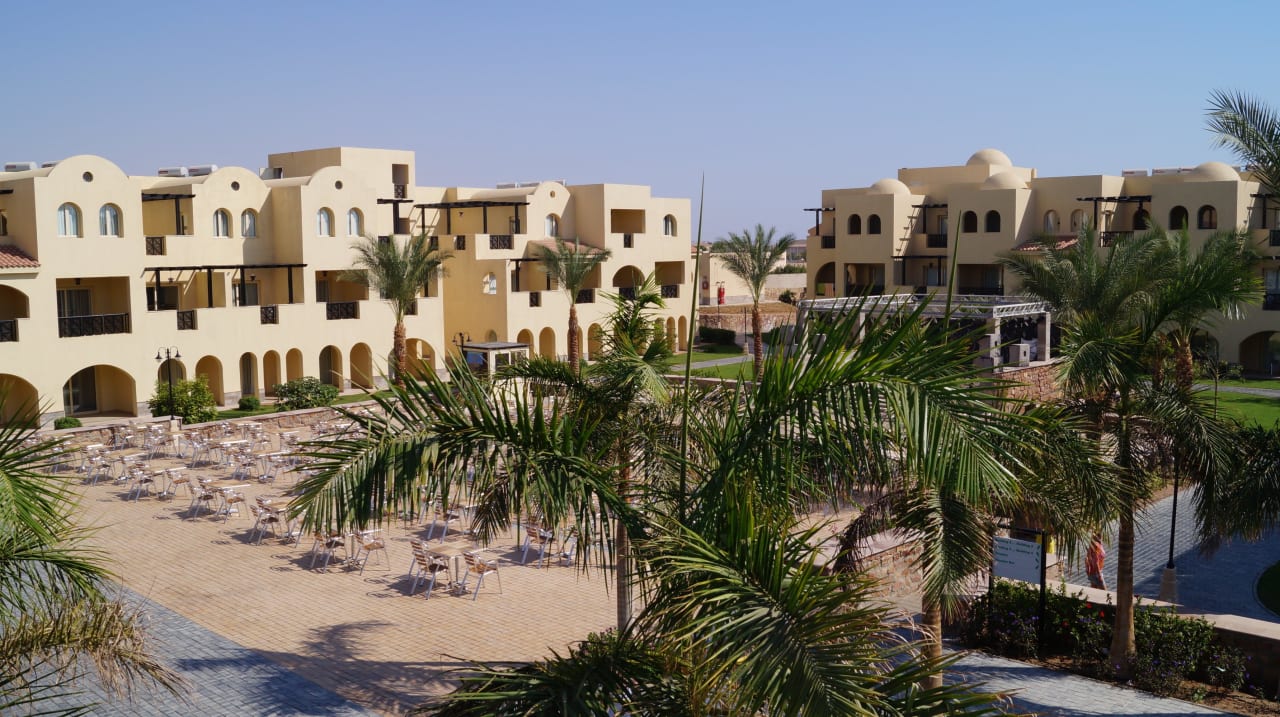 Widok z lobby na scenę Stella Garden Resort & Spa, Makadi Bay