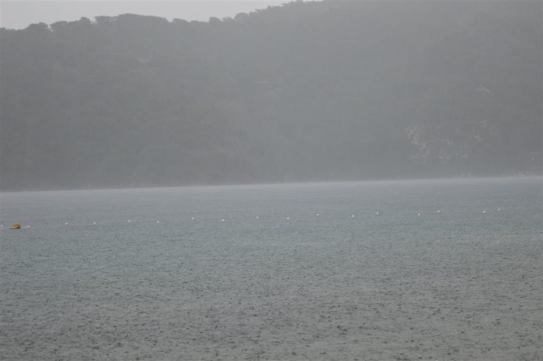 Strand Hillside Beach Club