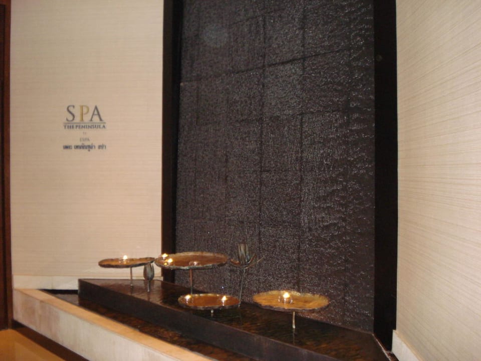 Eingang zum Spa Hotel The Peninsula Bangkok