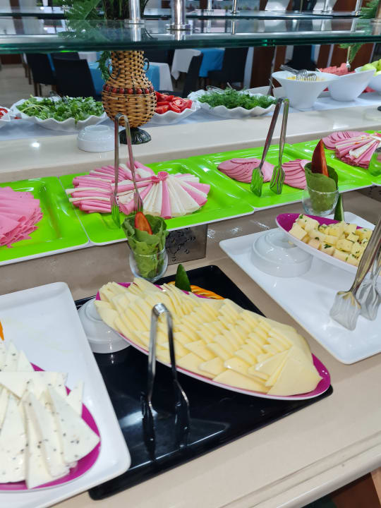 Gastro Side Breeze Hotel