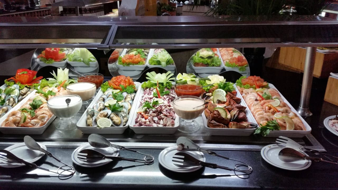 Buffet Iberostar Waves Costa Dorada
