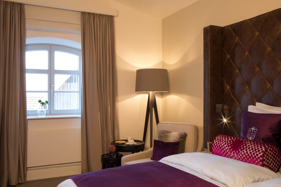 Zimmer Hotel Brunnenhaus Schloss Landau