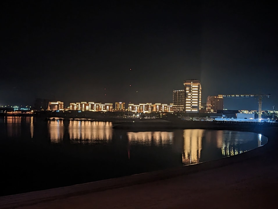 Außenansicht Hampton by Hilton Marjan Island