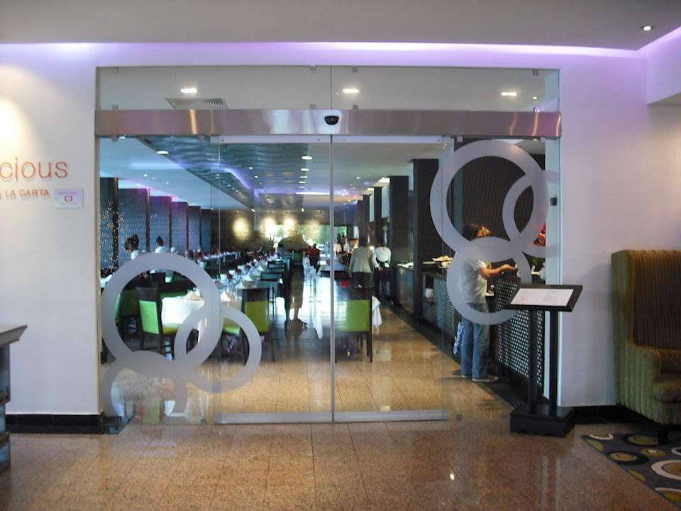 Der Eingang ins Restaurant B-Delicous Barceló Hotel Santo Domingo