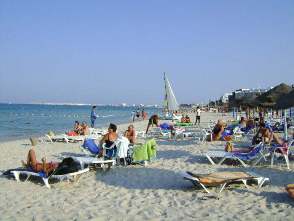 Liegefläche ohne Schirm Hotel El Mouradi Cap Mahdia