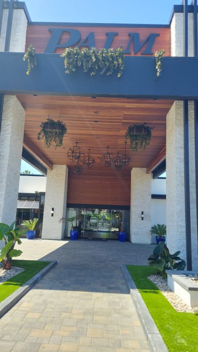 Lobby Palm Garden Hotel