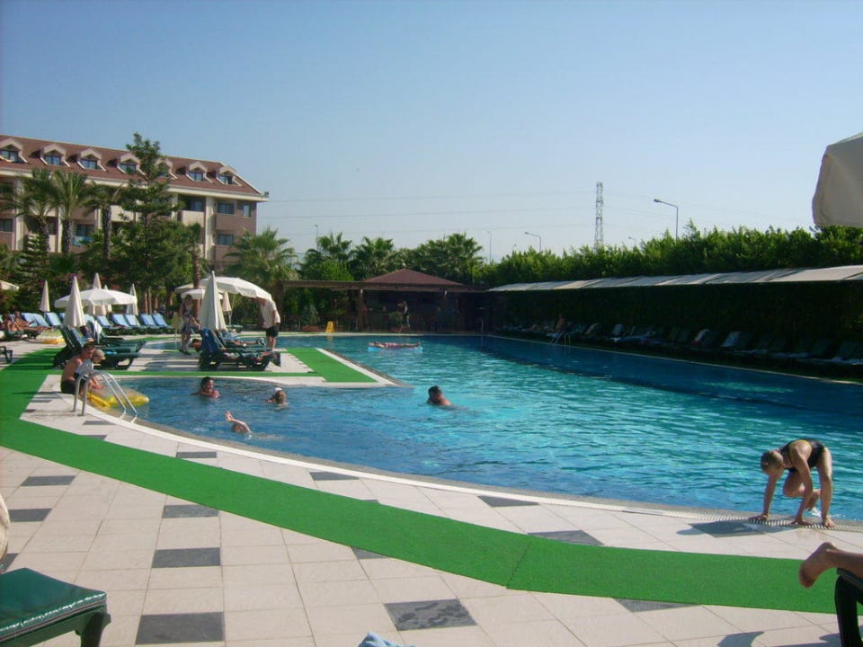 Noch ein Pool Hane Family Resort