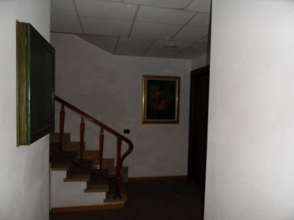 Treppenhaus und Flur Hotel Sirena