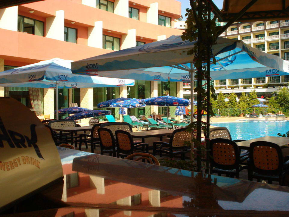 Poolbar und Restaurant Hotel Mena Palace