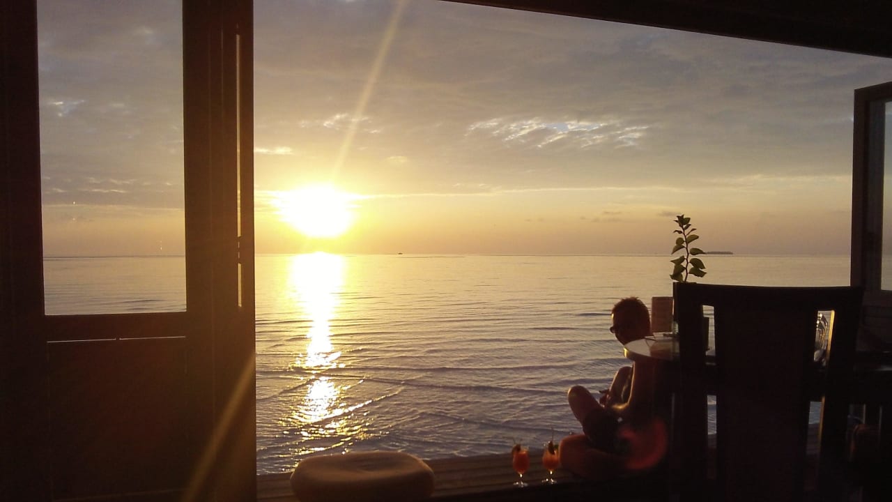 Sonnenuntergang von Asian Wok Meeru Maldives Resort Island