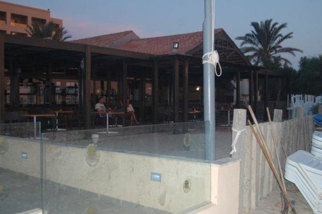 Bar na plazy Hotel Rosa Beach