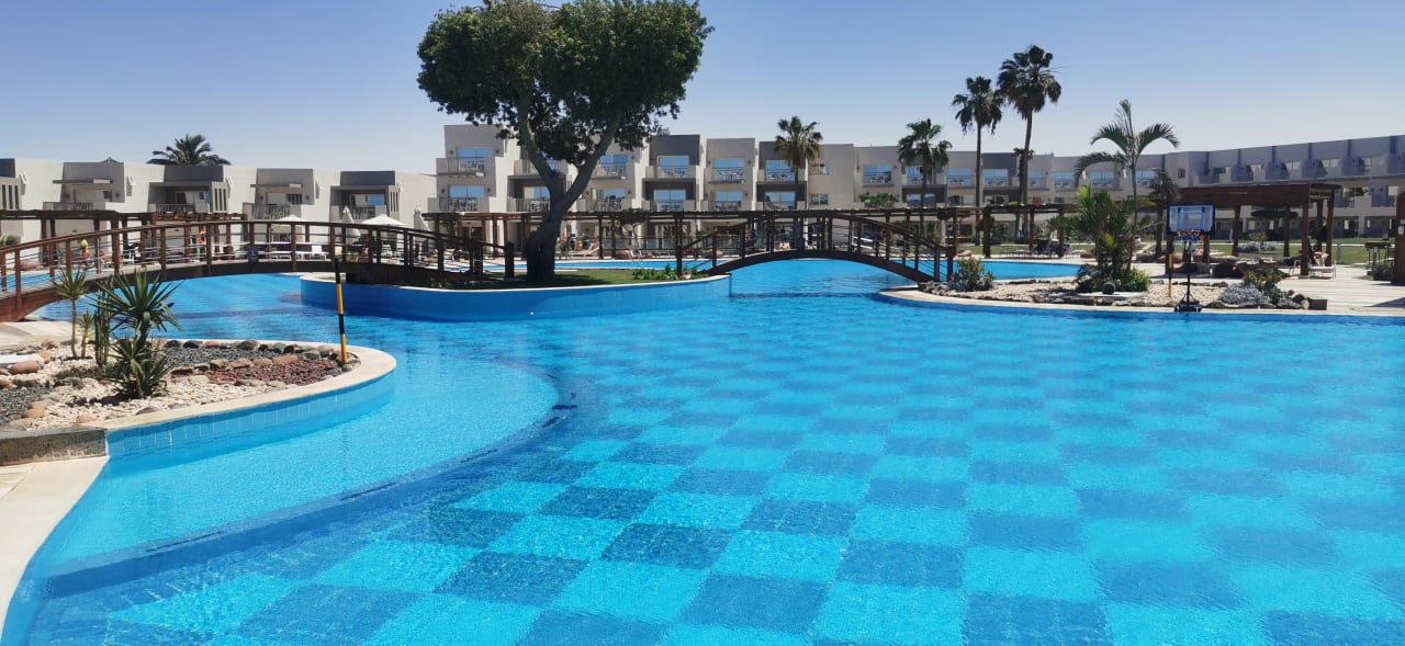 Pool SUNRISE Crystal Bay Resort