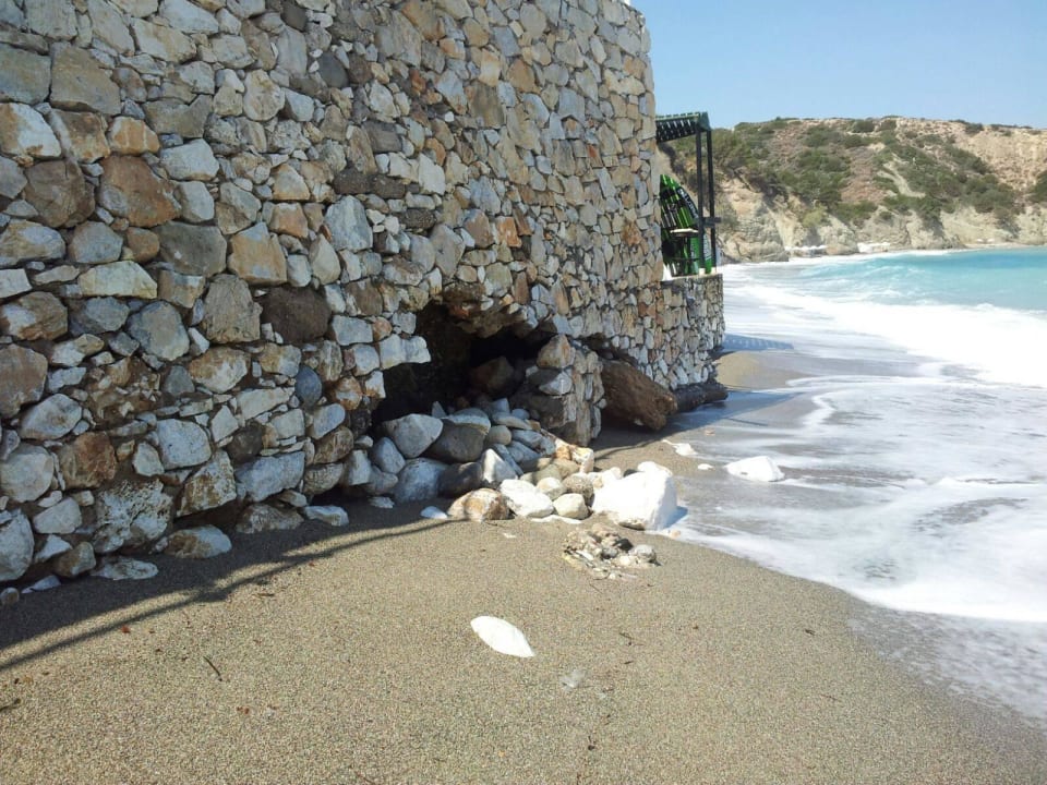 Strand Hotel Istron Bay