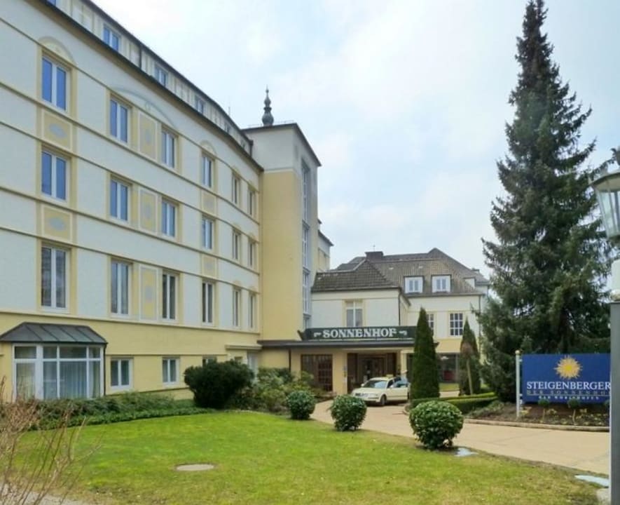 Haupteingang Steigenberger Hotel Der Sonnenhof